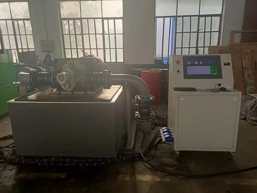 1685071972672340.jpg 機油(you)泵試驗(yàn)台.jpg